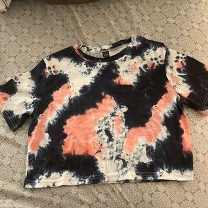 Cropped tee shirt from SHEIN never worn great condition